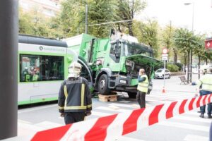 Sandy Springs Garbage Truck Accident Lawyers | Truck Accidents | John Foy & Associates Garbage Truck Accidents