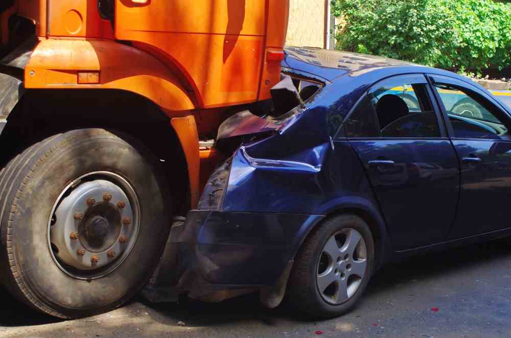 Mableton Garbage Truck Accident Lawyer