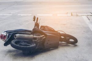 Motorcycle Accident Lawyer in Alpharetta | 24/7 Help motorcycle lying on the road