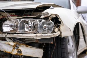 Lithonia Fatal Car Accident Lawyers | 24/7 Support damaged car headlight