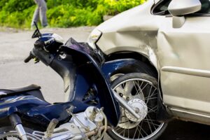 Motorcycle Accident Lawyer in Hinesville | Free Eval sedan and motorcycle