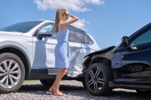 Drunk Driving Accident Lawyers in North Druid | John Foy & Associates woman upset over car crash