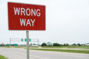 Interstate Accident Lawyer in Columbus | Free Consultations wrong way sign on the interstate