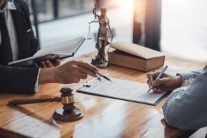 What’s Included in a Free Consultation With a Lawyer?