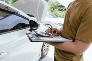 Can I File a Car Accident Lawsuit Without a Lawyer?